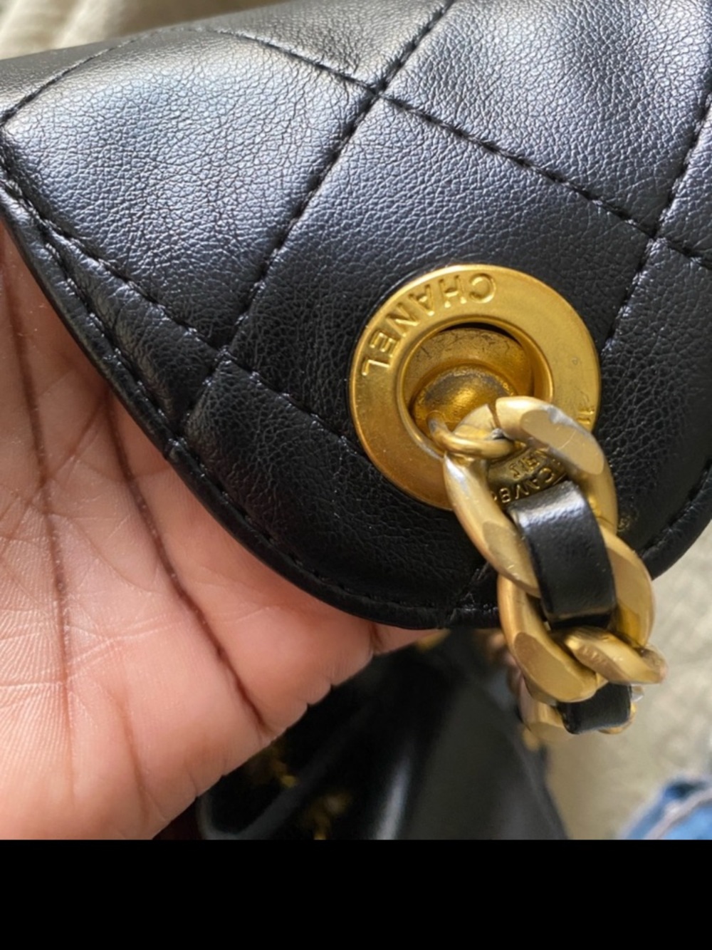 BLACK QUILTED CHAIN SHOULDER BAG - Picture 17 of 17